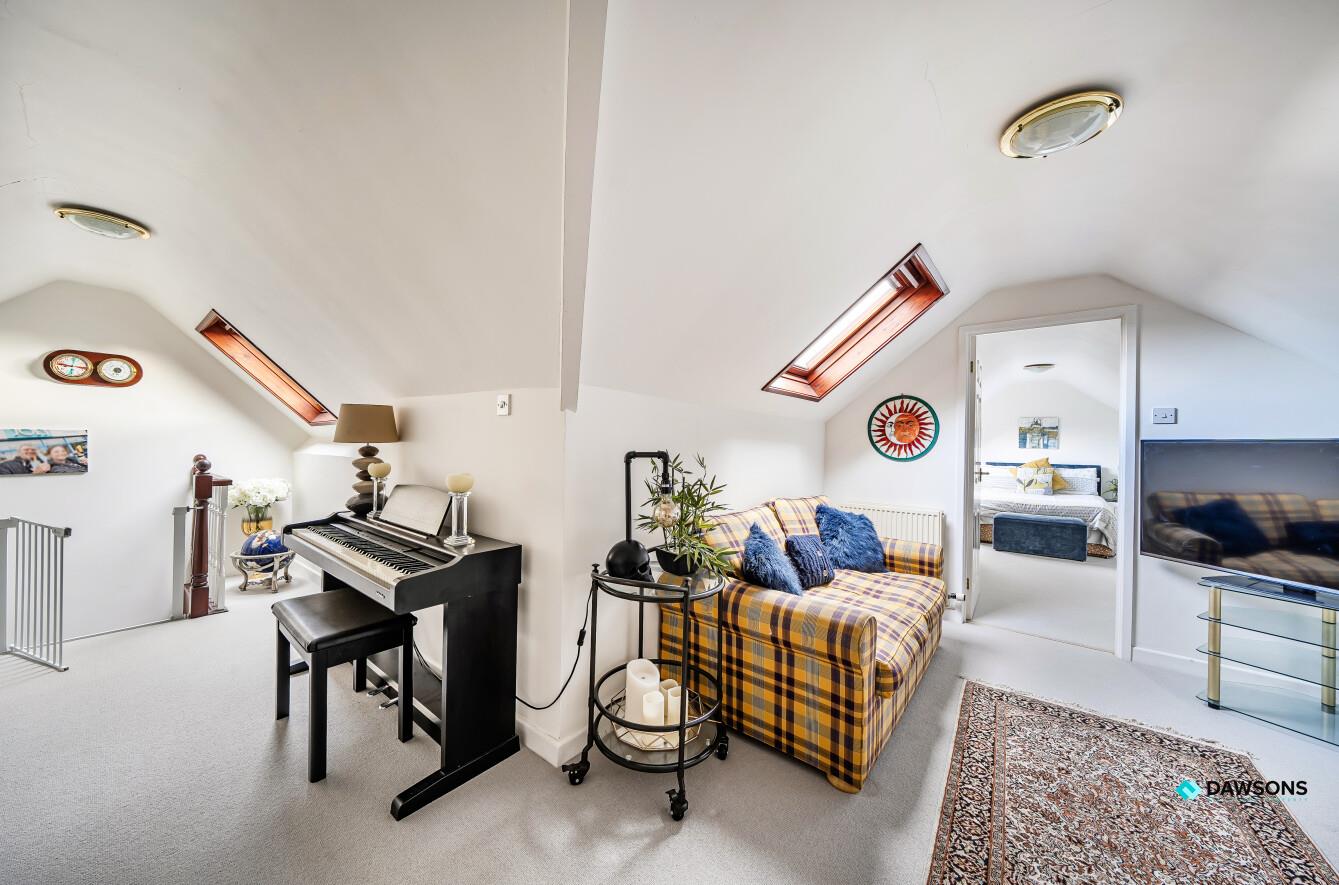 Hillgrove, Caswell, Mumbles, Swansea, SA3 4RQ